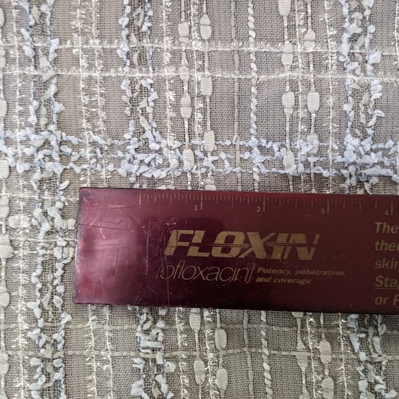 Grey and blue designer fabric for Chanel style jacket or suit (Linton Tweeds) - Picture 3 of 4